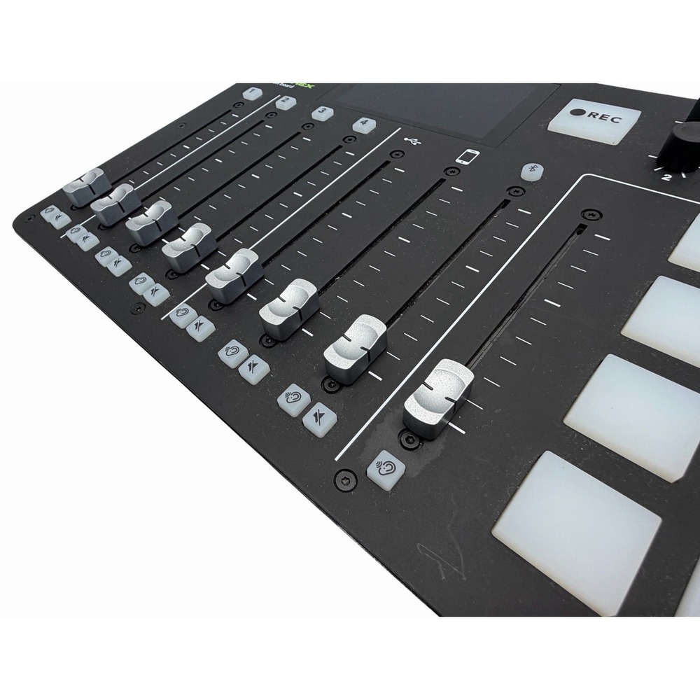 Rode Rodecaster Pro Podcast Production Studio All In One Mic Headset Manual - Picture 16 of 16